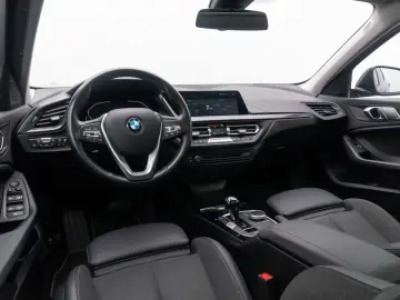 BMW 118i Sport Line Kamera DAB DriveAs HiFi Panorama