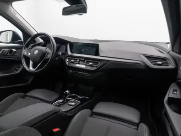 BMW 118i Sport Line Kamera DAB DriveAs HiFi Panorama