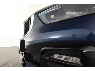 BMW 118 i Sport Line Panoramadach Klimaautomatik Sit