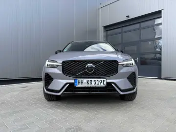VOLVO XC 60 T8 Ultra Dark 22 Zoll   Luftf.   B&W