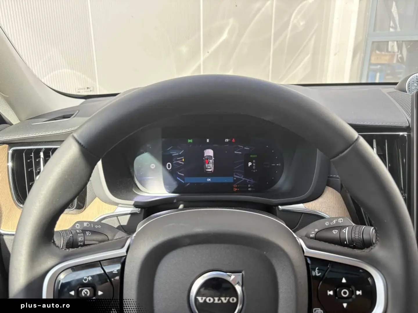 VOLVO XC 60 T8 Ultra Dark 22 Zoll   Luftf.   B&W