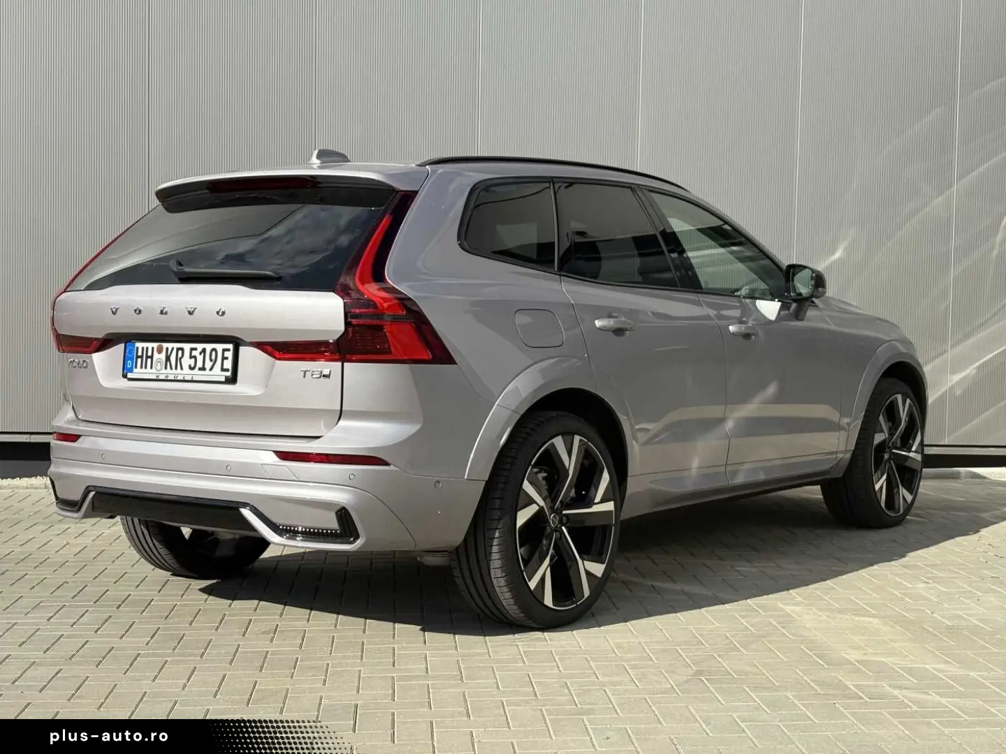 VOLVO XC 60 T8 Ultra Dark 22 Zoll   Luftf.   B&W