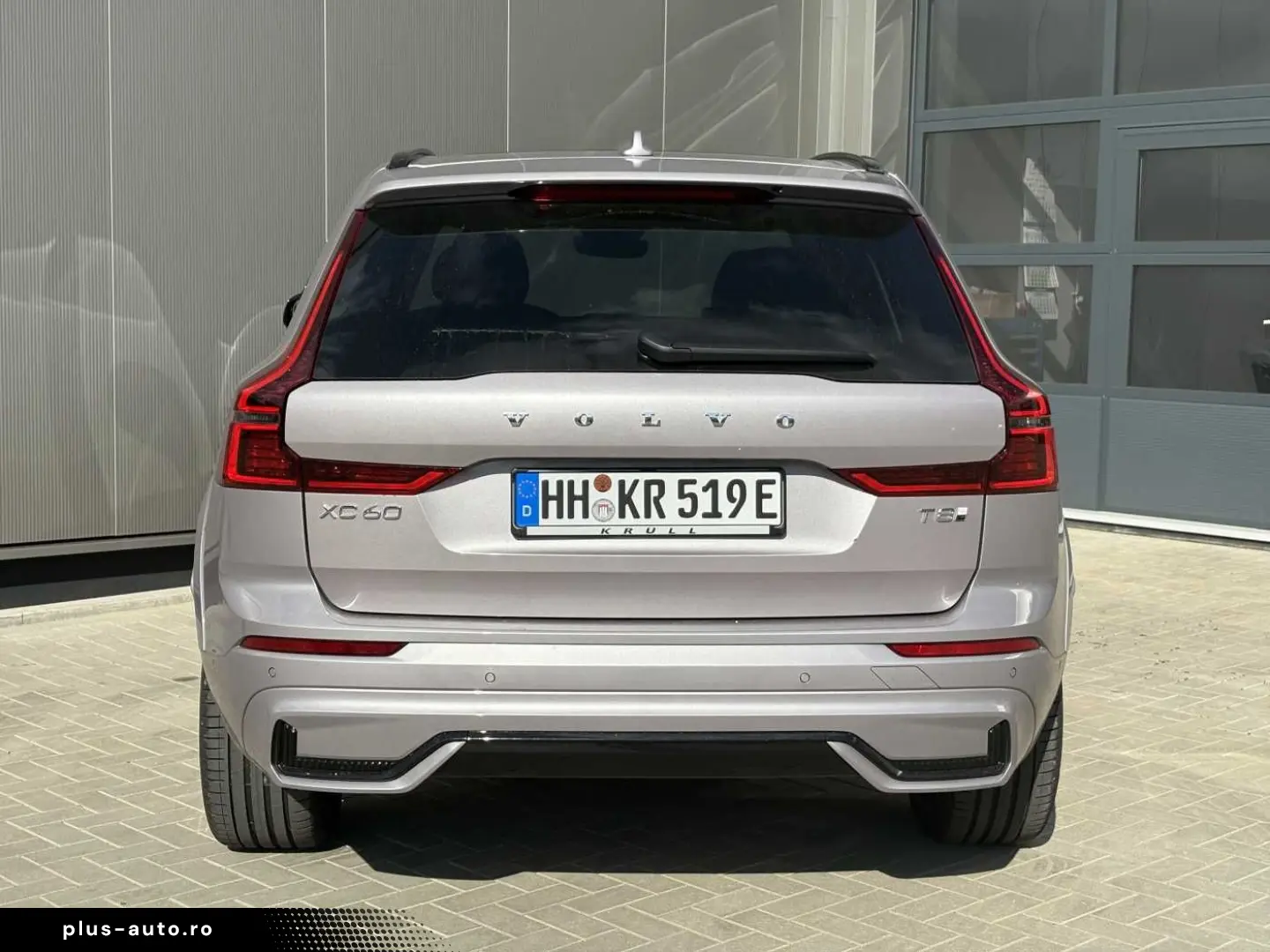 VOLVO XC 60 T8 Ultra Dark 22 Zoll   Luftf.   B&W