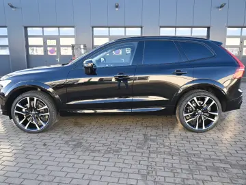 VOLVO XC60 B5 AWD Ultra Dark LUFT 360  ACC AHK