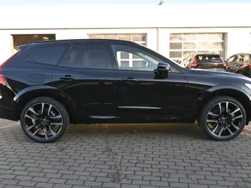 VOLVO XC60 B5 AWD Ultra Dark LUFT 360  ACC AHK