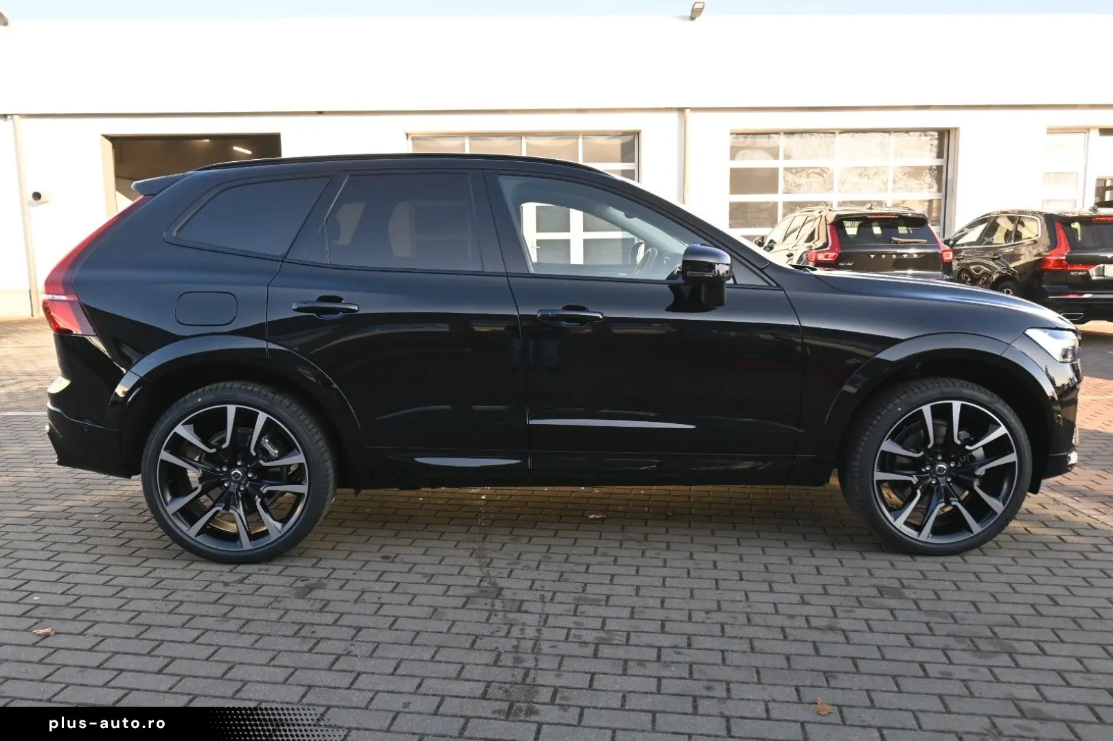 VOLVO XC60 B5 AWD Ultra Dark LUFT 360  ACC AHK