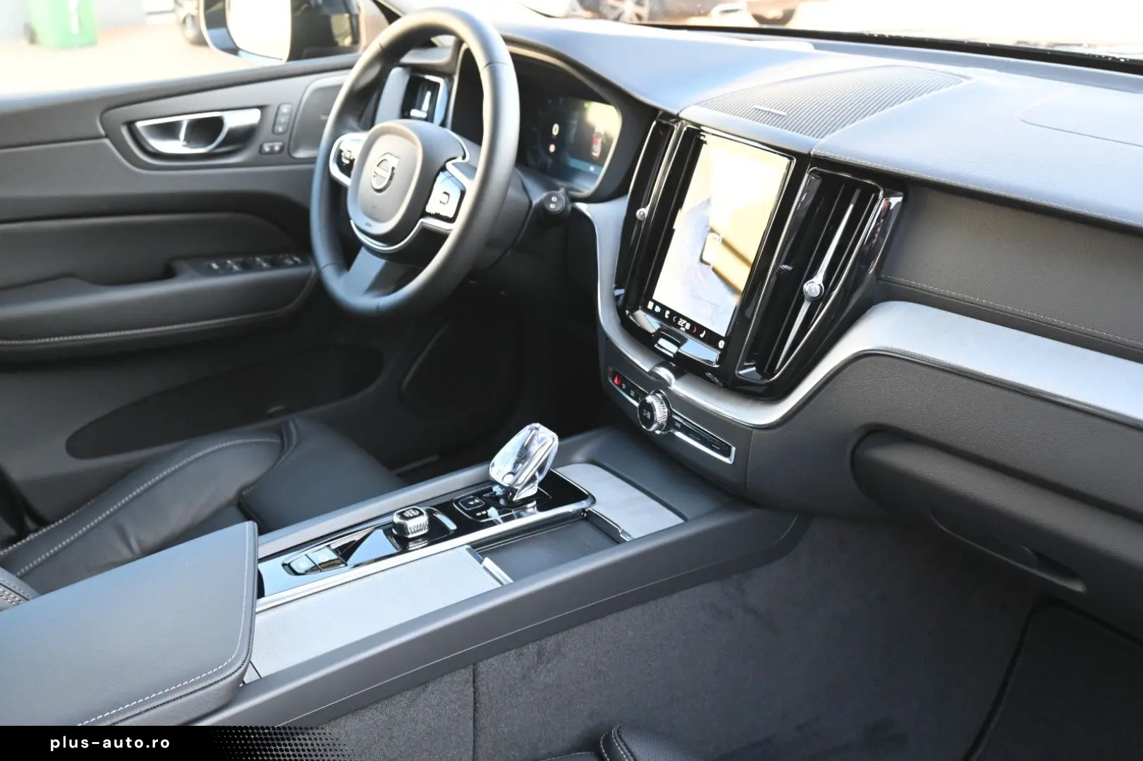 VOLVO XC60 B5 AWD Ultra Dark LUFT 360  ACC AHK