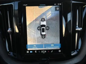 VOLVO XC60 B5 AWD Ultra Dark LUFT 360  ACC AHK