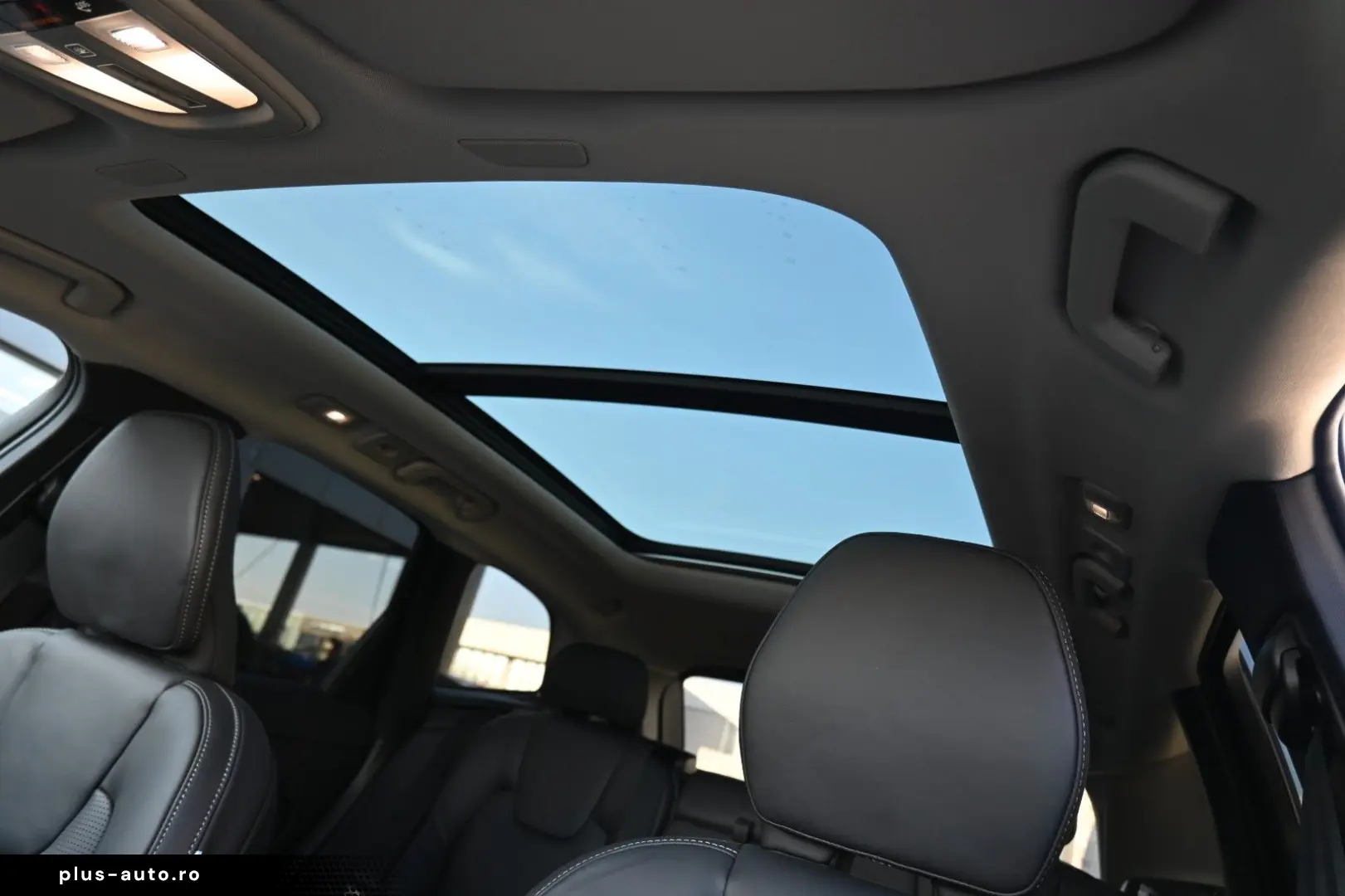 VOLVO XC60 B5 AWD Ultra Dark LUFT 360  ACC AHK