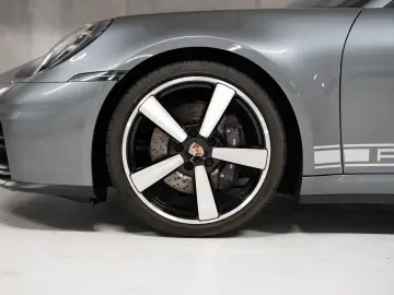 PORSCHE 992 Carrera Cabriolet BOSE Sportabgasanlage