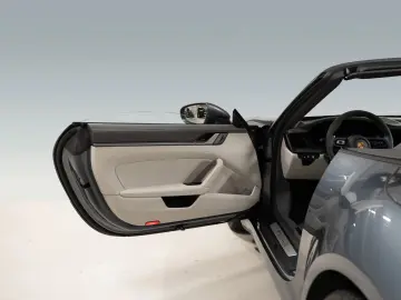 PORSCHE 992 Carrera Cabriolet BOSE Sportabgasanlage