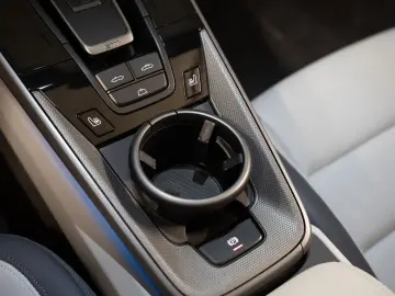 PORSCHE 992 Carrera Cabriolet BOSE Sportabgasanlage