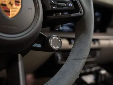 PORSCHE 992 Carrera Cabriolet BOSE Sportabgasanlage