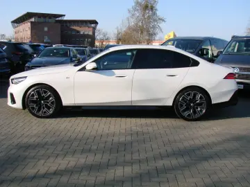 BMW 520 520d M Sport Pro Xdrive ACC 360º H&K ACC HUD