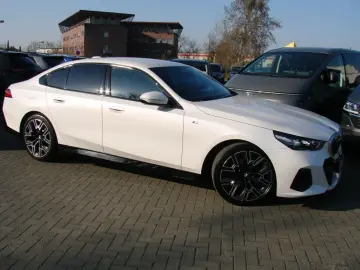 BMW 520 520d M Sport Pro Xdrive ACC 360º H&K ACC HUD