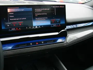 BMW 520 520d M Sport Pro Xdrive ACC 360º H&K ACC HUD