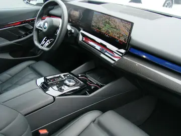 BMW 520 520d M Sport Pro Xdrive ACC 360º H&K ACC HUD