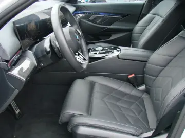 BMW 520 520d M Sport Pro Xdrive ACC 360º H&K ACC HUD