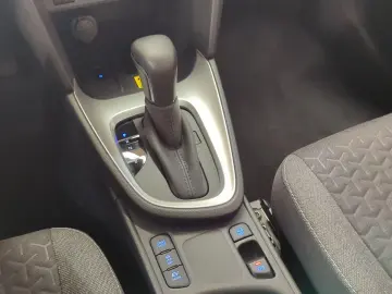 TOYOTA YARIS CROSS 1.5 Hybrid TEAM D