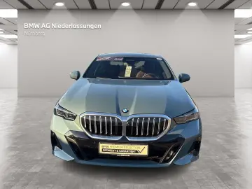 BMW 520d xDrive Limousine M Sport Navi Harman K LED
