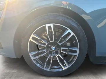 BMW 520d xDrive Limousine M Sport Navi Harman K LED