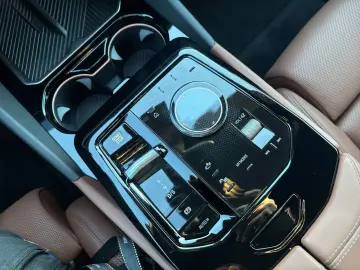 BMW 520d xDrive Limousine M Sport Navi Harman K LED