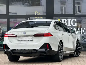 BMW 550e xDrive M Sport AdapLED DA Prof PA  B&W 21