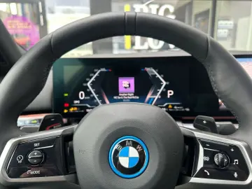 BMW 550e xDrive M Sport AdapLED DA Prof PA  B&W 21