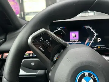 BMW 550e xDrive M Sport AdapLED DA Prof PA  B&W 21