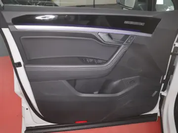 VW Touareg R-Line Black Style 3.0TDI 608 -ohne Anza