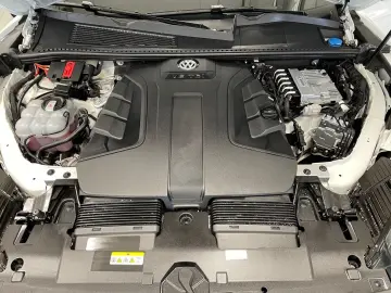 VW Touareg 3.0 TDI 4M R-Line  AHK MATRIX KAMERA NAV