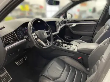 VW Touareg 3.0 TDI 4M R-Line  AHK MATRIX KAMERA NAV