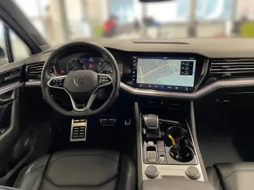 VW Touareg 3.0 TDI 4M R-Line  AHK MATRIX KAMERA NAV