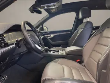 VW Touareg 3.0 V6 TDI 4Motion R-Line Pano R-Line LM