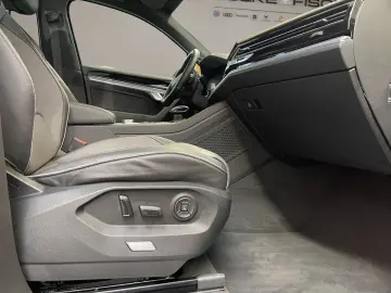 VW Touareg 3.0 V6 TDI 4Motion R-Line Pano R-Line LM