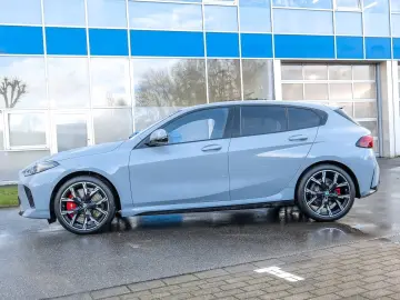 BMW 123 xDrive MSport PANO