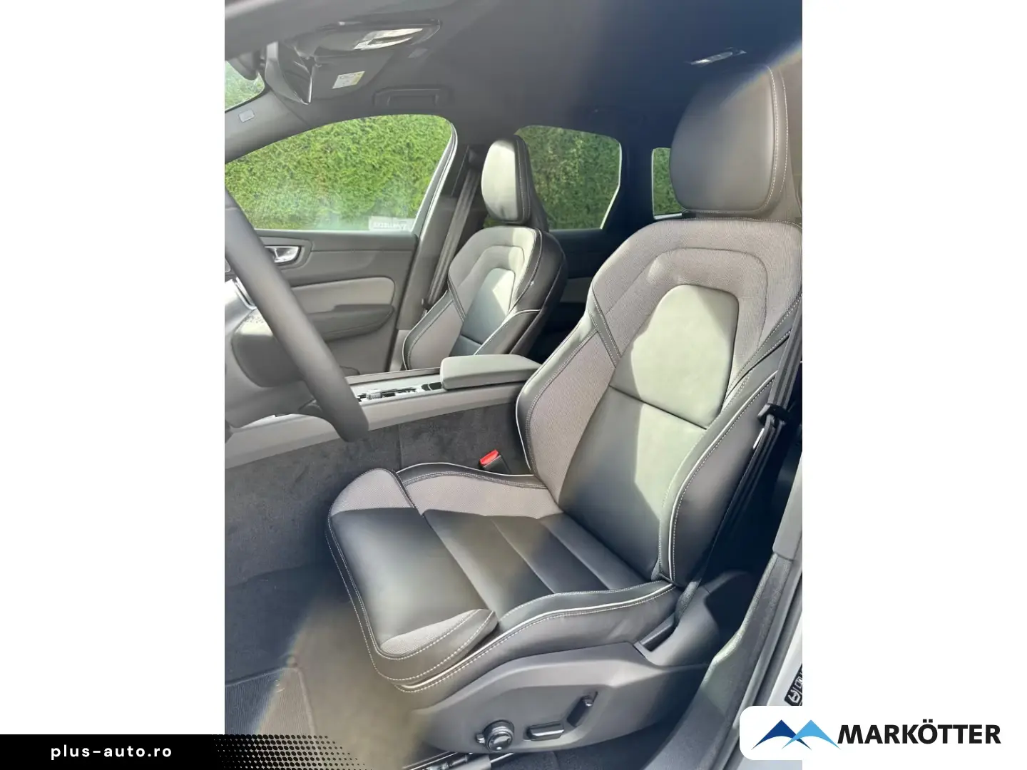 Volvo XC60 T8 AWD Plus Black Edition Plug-In Hybrid