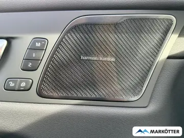 Volvo XC60 T8 AWD Plus Black Edition Plug-In Hybrid