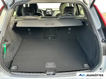 Volvo XC60 T8 AWD Plus Black Edition Plug-In Hybrid