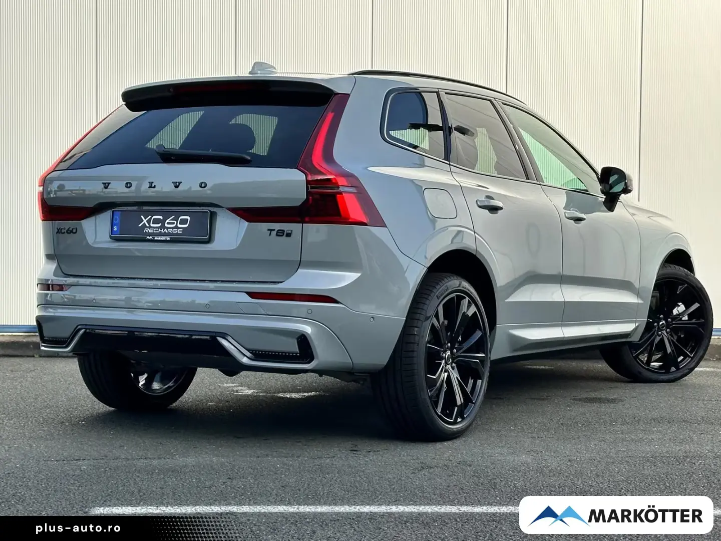 Volvo XC60 T8 AWD Plus Black Edition Plug-In Hybrid