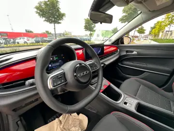 Fiat 600 e 115 kW Red