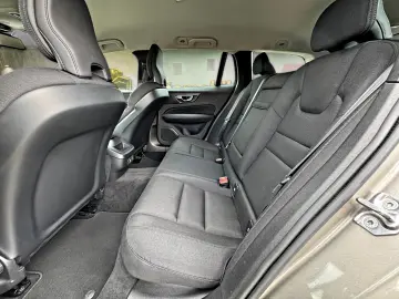 VOLVO V60 D3 Geartronic Momentum