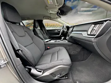 VOLVO V60 D3 Geartronic Momentum