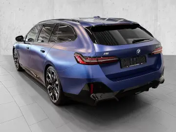 BMW i5 eDrive40 M Sport HUD PANO