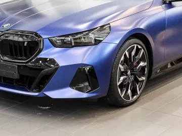 BMW i5 eDrive40 M Sport HUD PANO