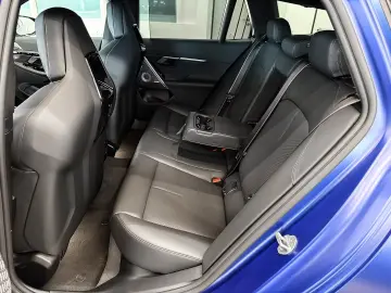 BMW i5 eDrive40 M Sport HUD PANO