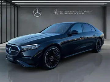 MERCEDES-BENZ E 220 d AMG Night Navi Amb CarPlay Kamera