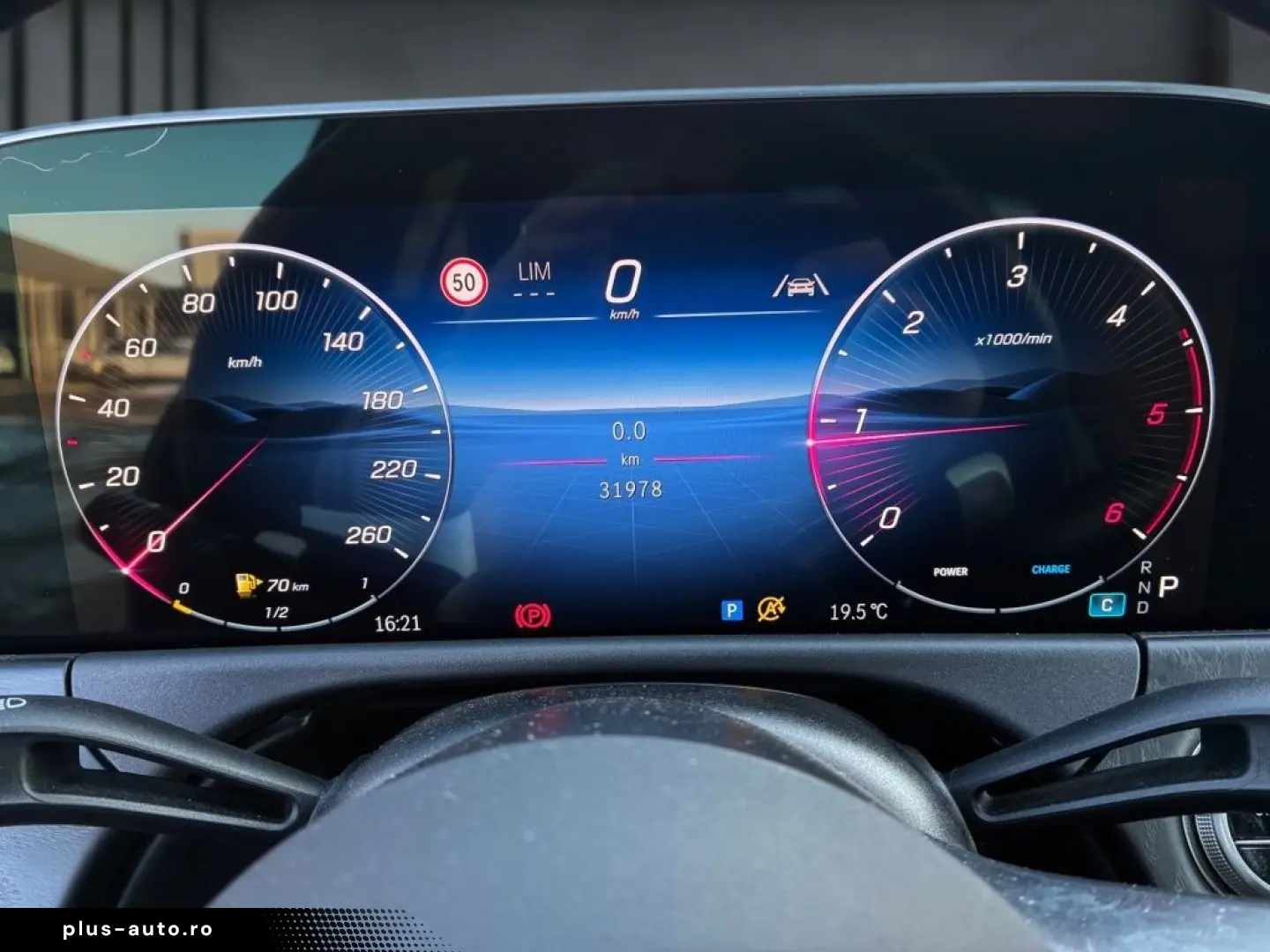 MERCEDES-BENZ E 220 d AMG Night Navi Amb CarPlay Kamera