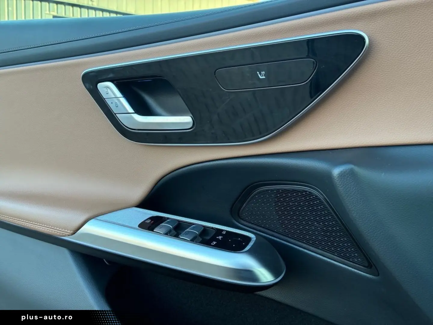 MERCEDES-BENZ E 220 d AMG Night Navi Amb CarPlay Kamera