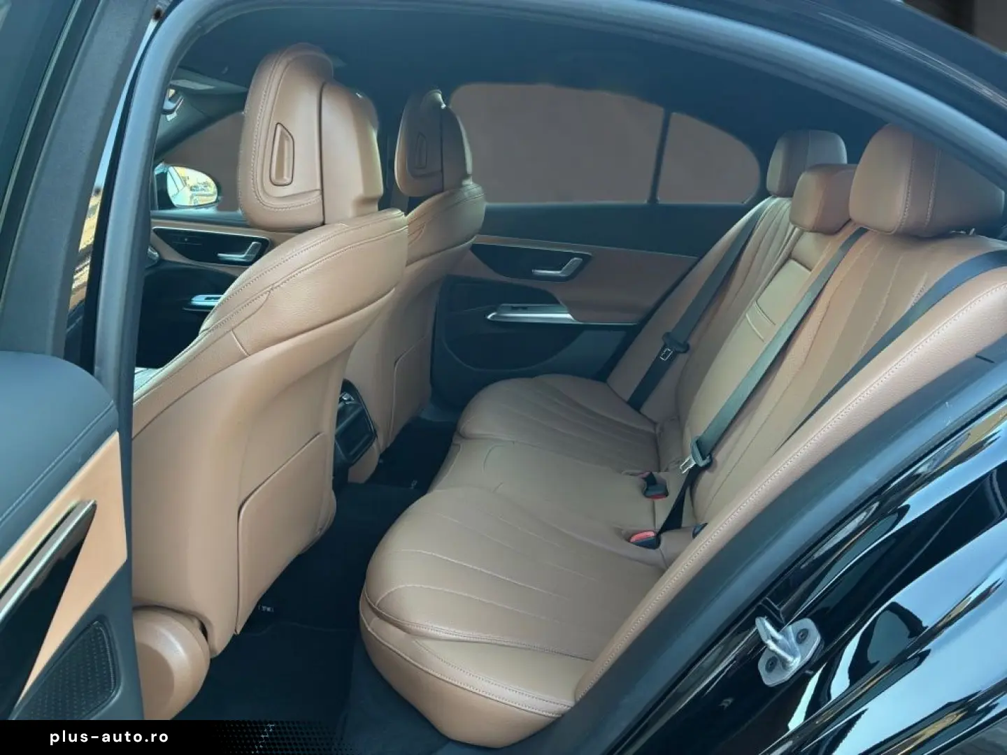 MERCEDES-BENZ E 220 d AMG Night Navi Amb CarPlay Kamera